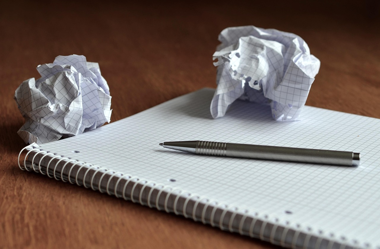 notes paper ball of paper memo office write down spiral binding datailaufnahme note idea discard planning decline notes memo idea idea idea idea idea planning planning planning planning