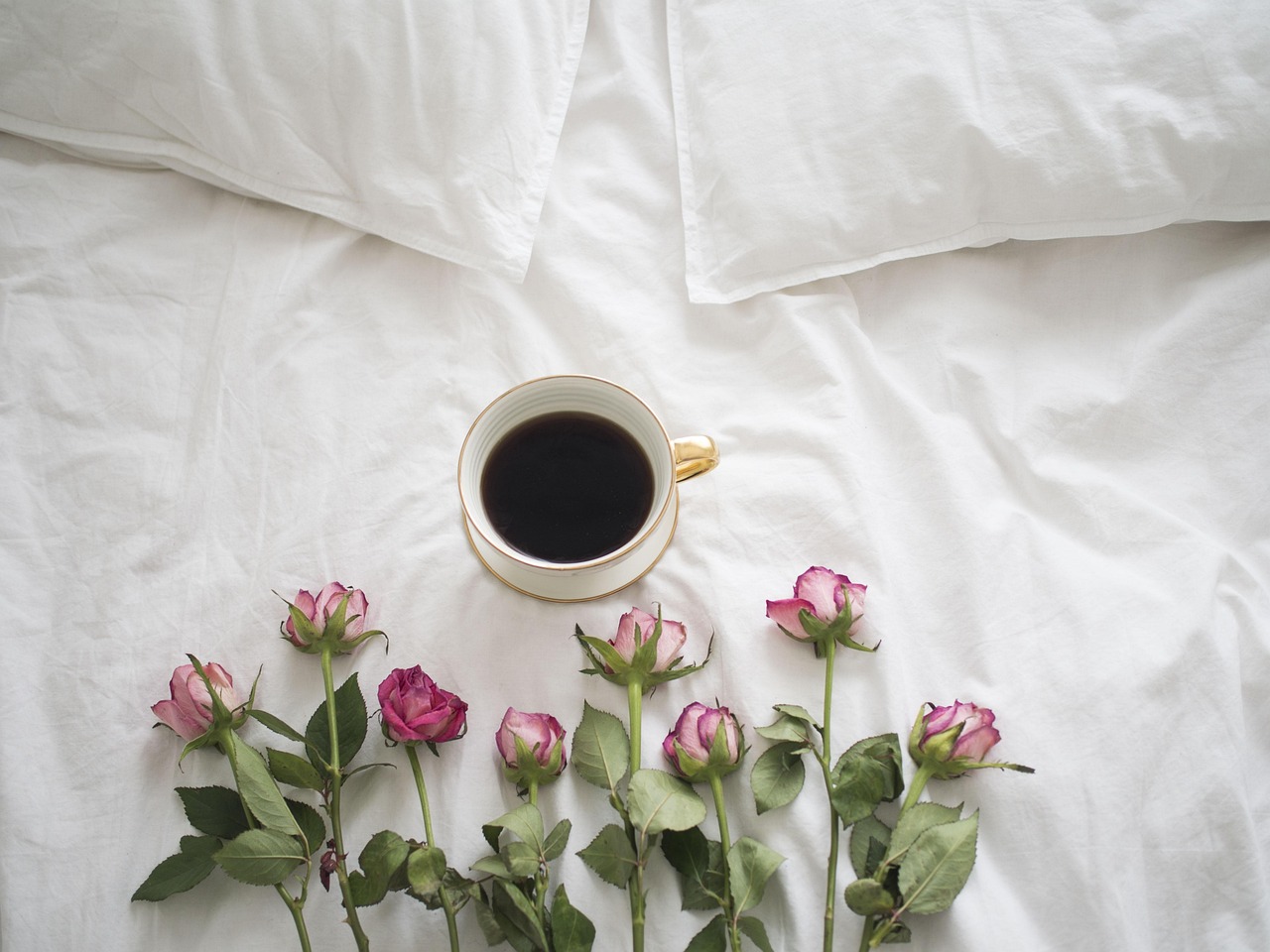 coffee roses bed drink caffeine porcelain morning rest ceramics layout romantic coffee coffee coffee coffee coffee bed bed bed rest