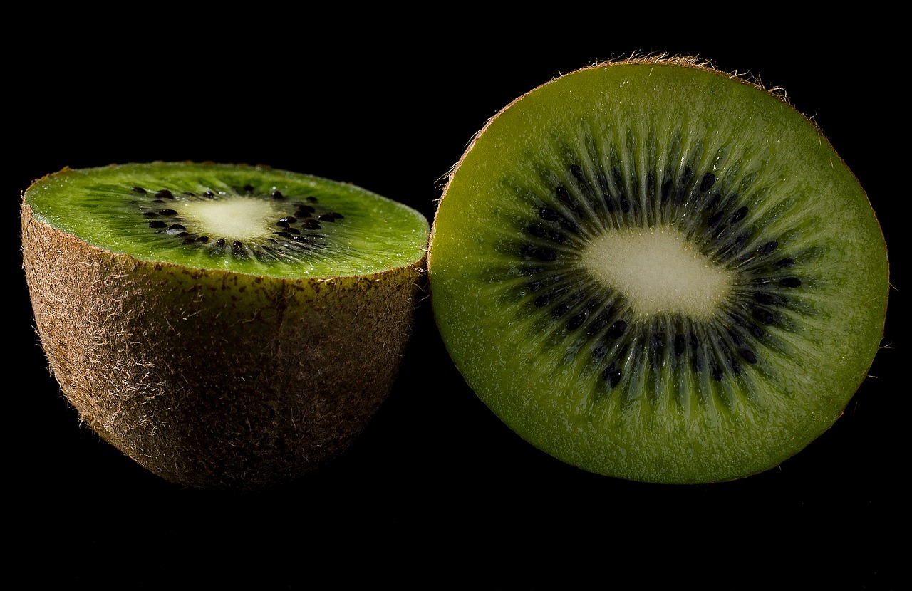 kiwi fruit fresh slice vitamins healthy eating freshness tropical nature kiwi kiwi kiwi kiwi kiwi