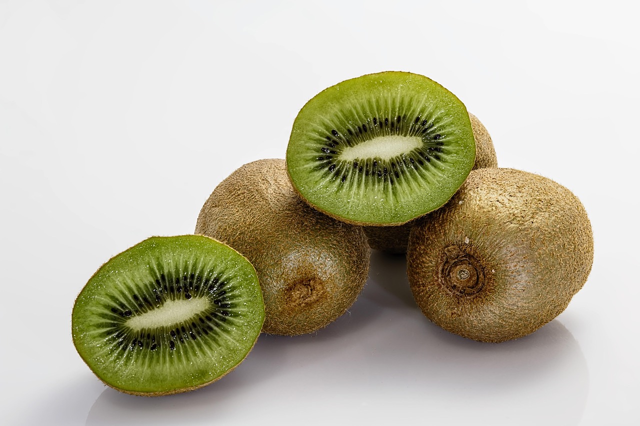 kiwifruit fruit kiwi food fresh diet fruit salad chinese gooseberry kiwi kiwi kiwi kiwi kiwi