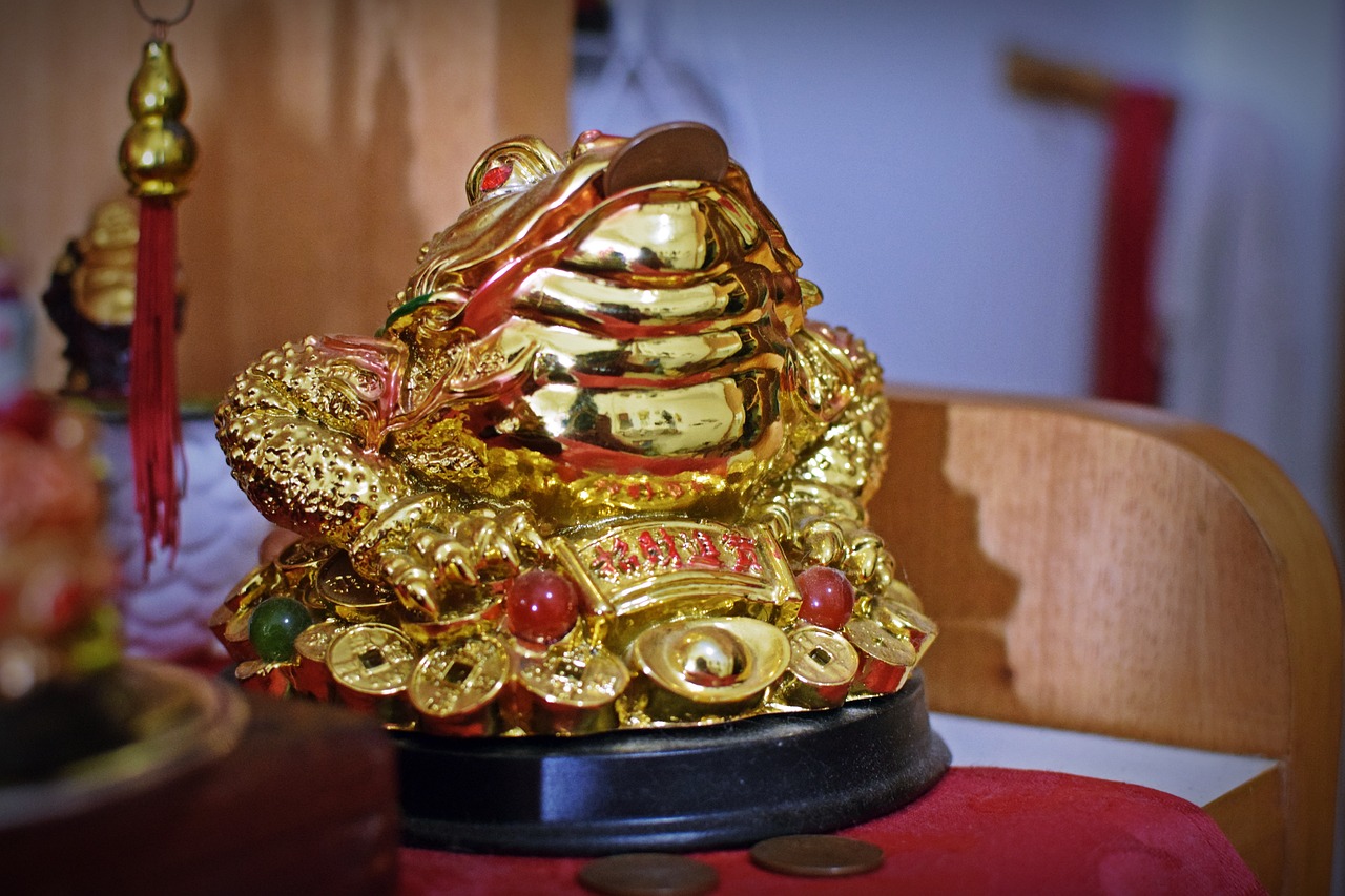 three-legged toad frog feng shui figurine stones prosperity wealth money harmony fortune feng shui feng shui feng shui feng shui feng shui