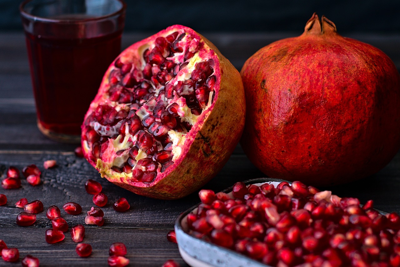 pomegranate fruit bowl ripe tree fruit pomegranate juice fresh vegan vitamins healthy pomegranate pomegranate pomegranate pomegranate pomegranate pomegranate juice