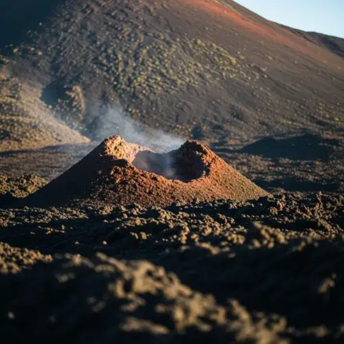 20 Fascinating Hawaii Volcanoes National Park Facts for 2026 Visitors